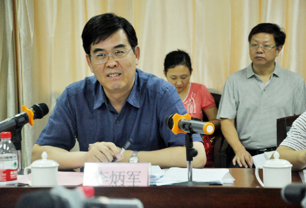 20.江西省委副书记李炳军考察JXF吉祥坊.png